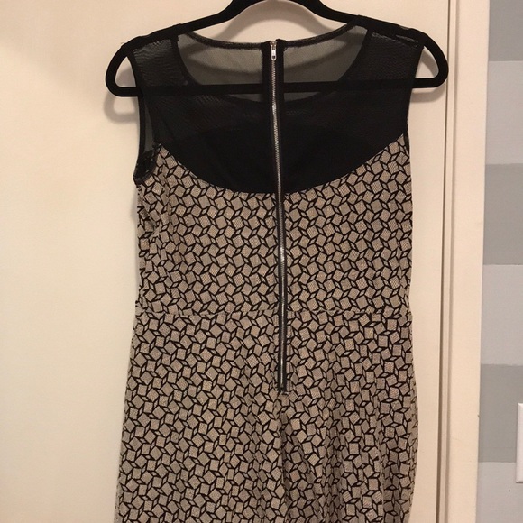 Dress - Picture 4 of 6